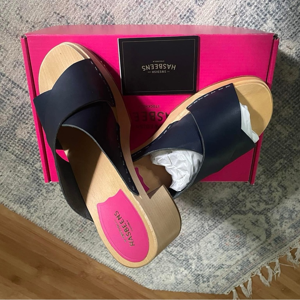 Swedish Hasbeens Women's Navy Sandals